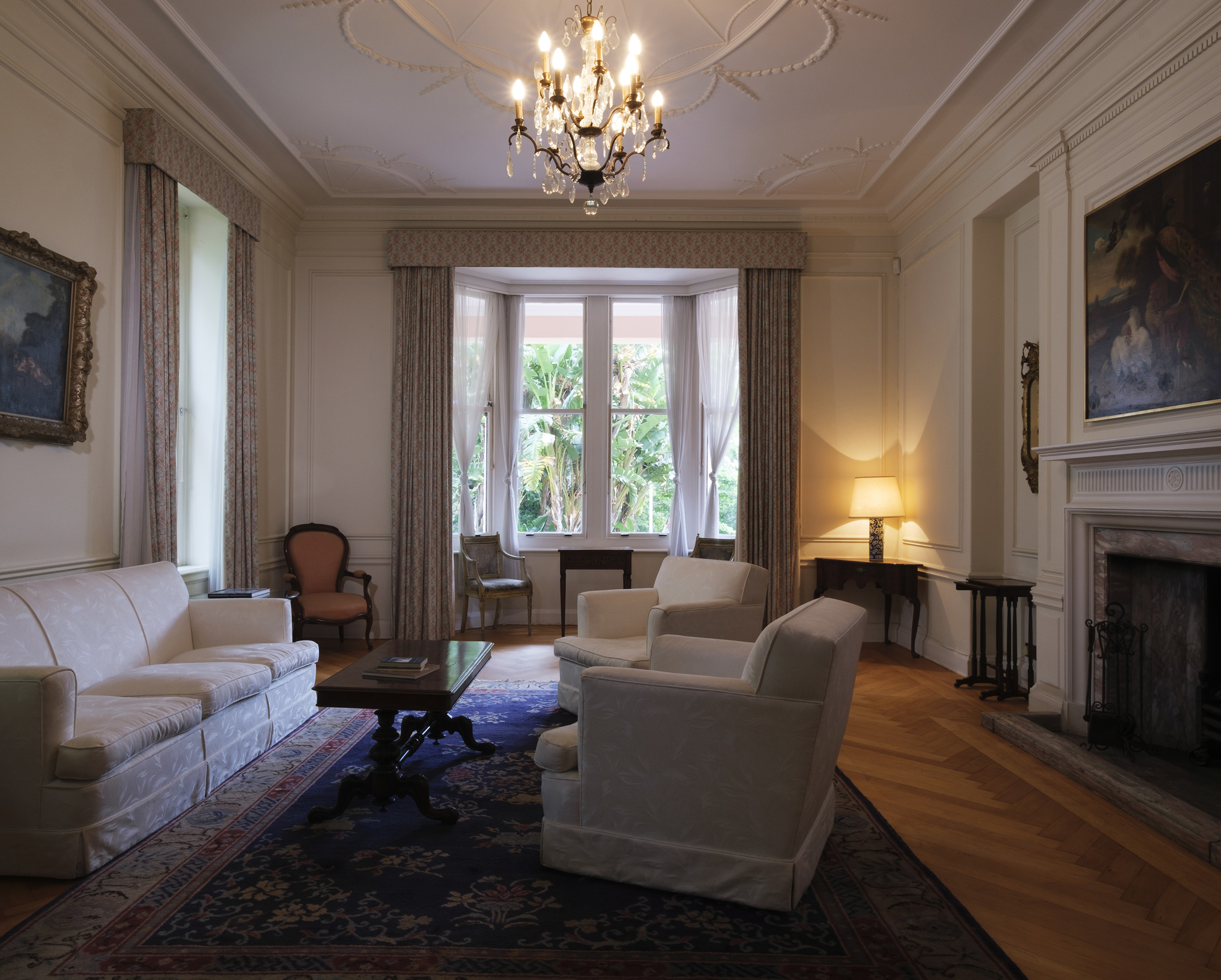 Arclinea - Italian Embassy